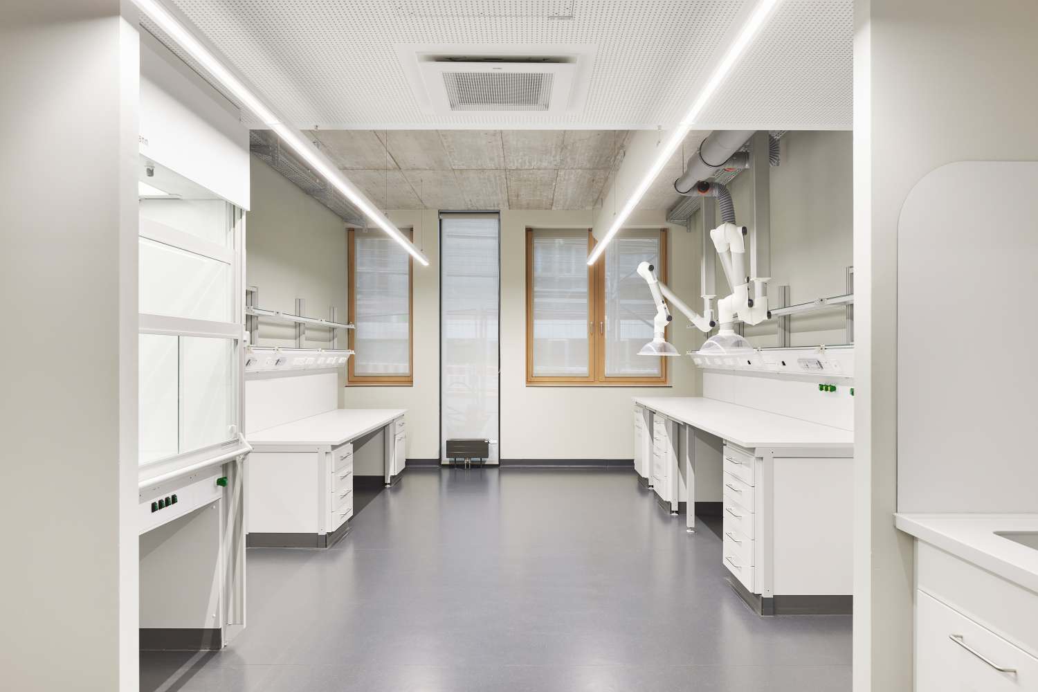Einweihung unseres neuen Forschungsgebäudes- ein Meilenstein in Architektur und Medizin: Wie wir die Zukunft mitgestalten (4)