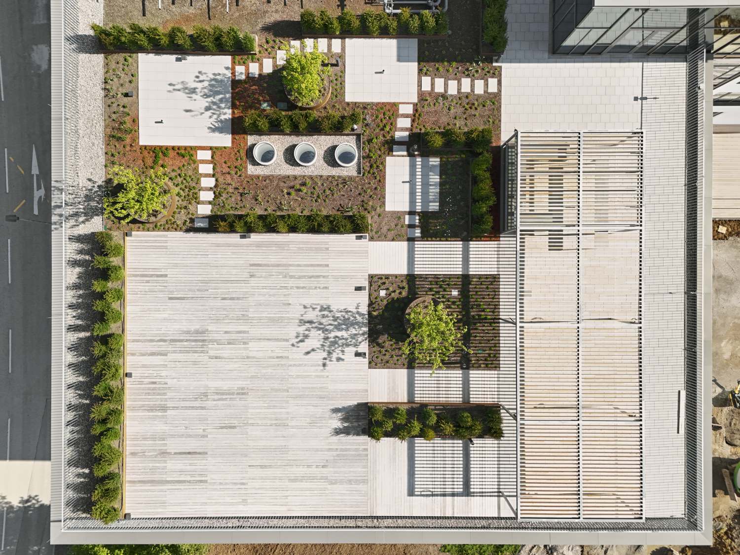 Auszeichnung »Beispielhaftes Bauen« Landkreis Tübingen 2017-2025 der Architektenkammer Baden-Württemberg für den Erweiterungsbau für Forschung, Praxen und Labore der Humangenetik (10)