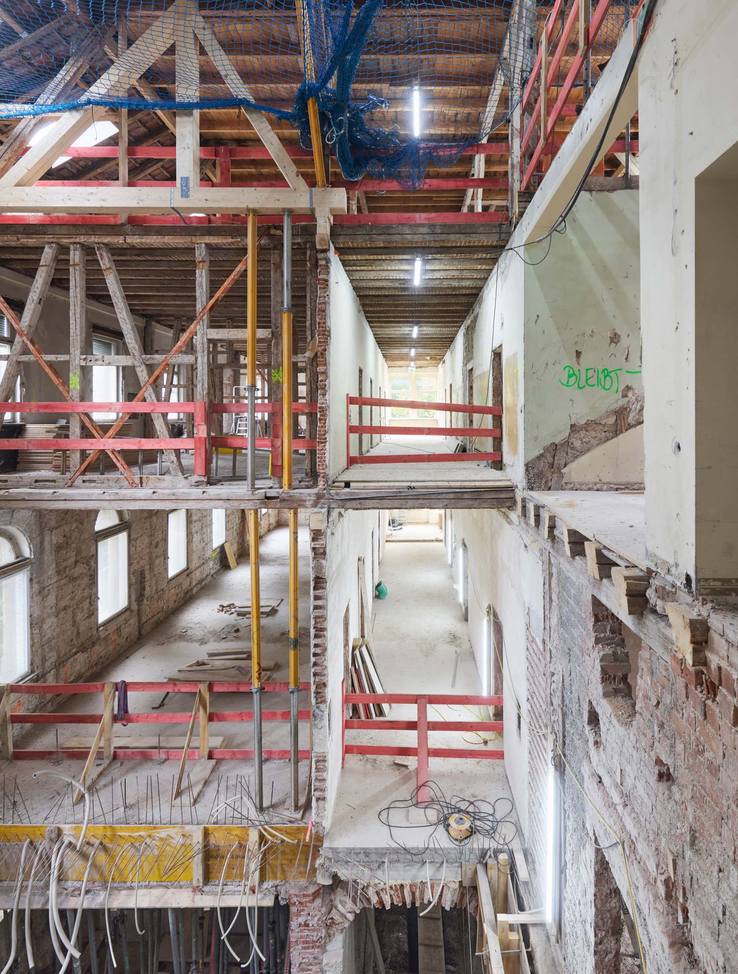 Gute Aussichten für 2026- ein Jahresbeginn mit Aussicht auf die intensive Auseinandersetzung mit dem Thema Umbau- Weiterbau- Umnutzung- Sanierung (3)