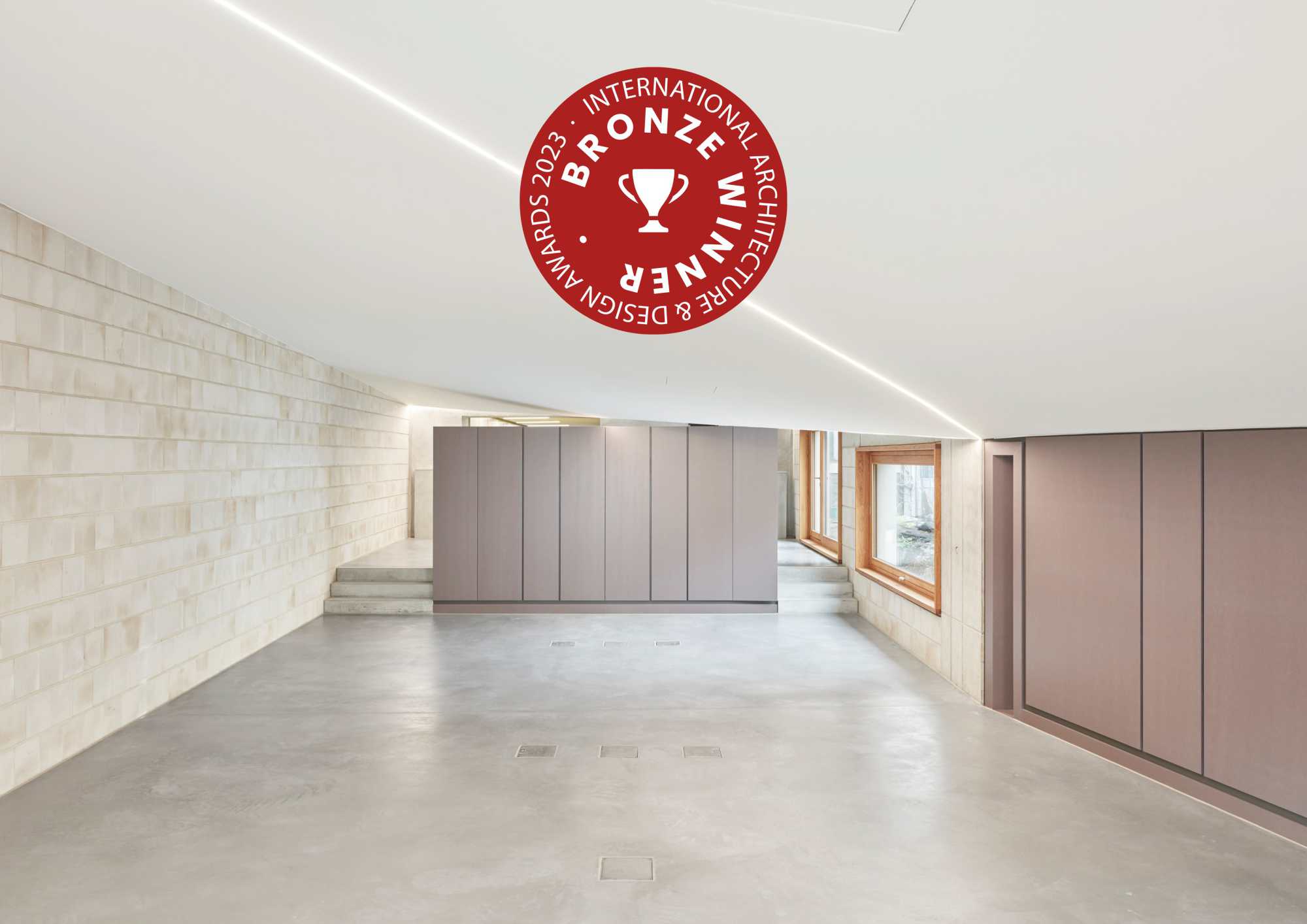 International Architecture & Design Awards 2023 - Der Umbau unseres Büros in der Tübinger Altstadt erhält die Bronze-Auszeichnung ({project_images:field_row_count})