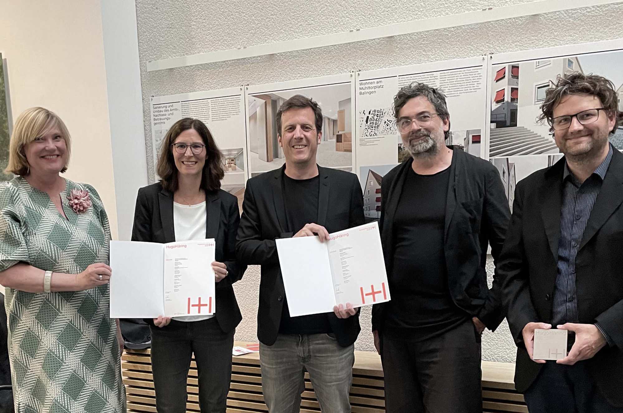 Feierliche Preisverleihung  der Hugo-Häring-Auszeichnung 2023 und Ausstellungeröffnung der prämierten Projekte im technischen Rathaus Tübingen ({project_images:field_row_count})