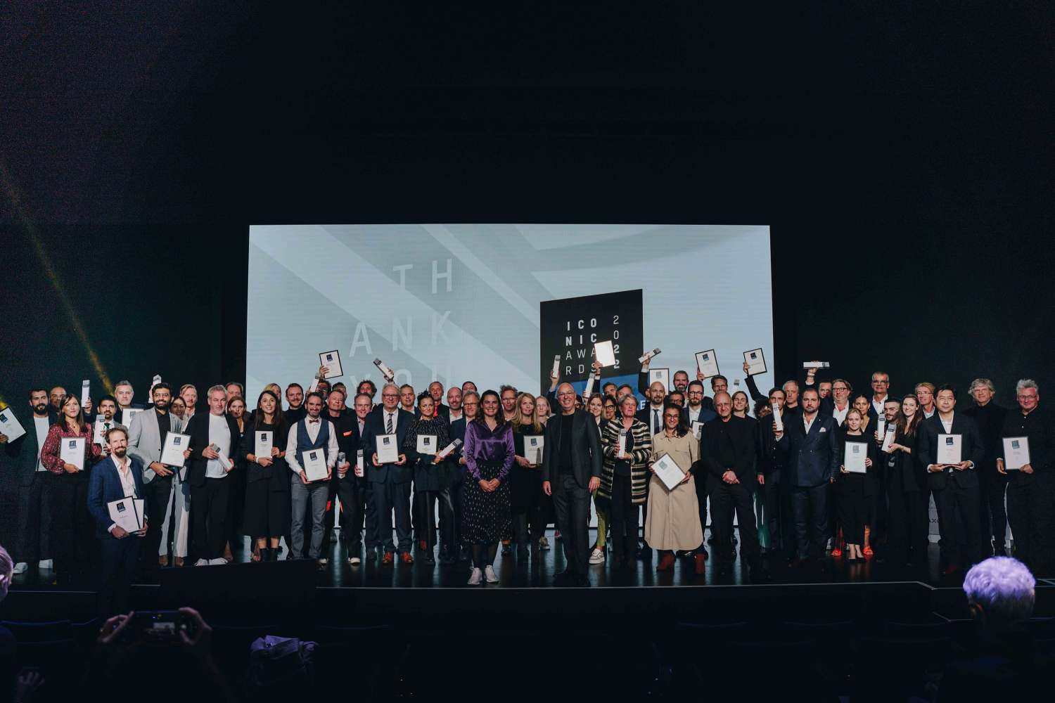 Feierliche Verleihung Iconic Award 2022 »Best of Best« und »Winner« in der BMW Welt in München ({project_images:field_row_count})