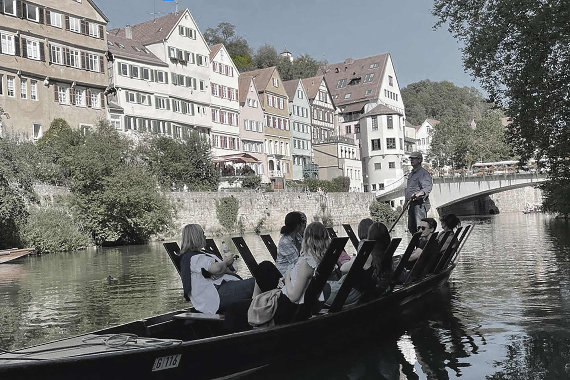 Bürosommerfest mit Stocherkahnfahrt auf dem Neckar ({project_images:field_row_count})