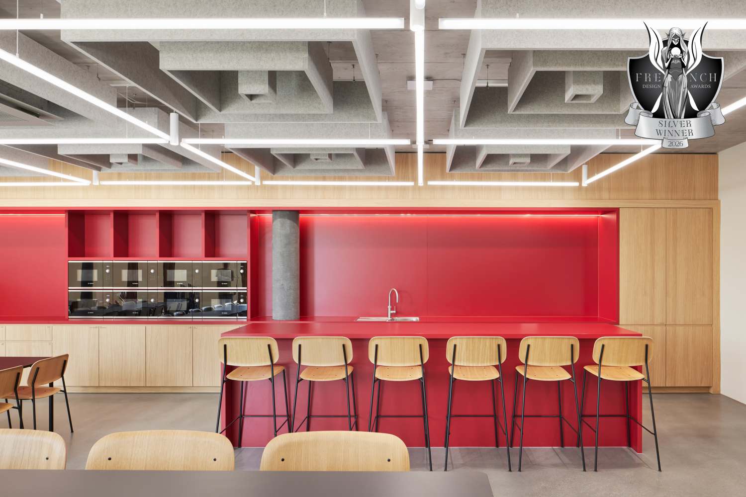 »French Design Awards 2026 Silver Winner« in der Kategorie »Architectural Design - Healthcare & Medical Facilities« für den Erweiterungsbau für Forschung, Praxen und Labore der Humangenetik (1)