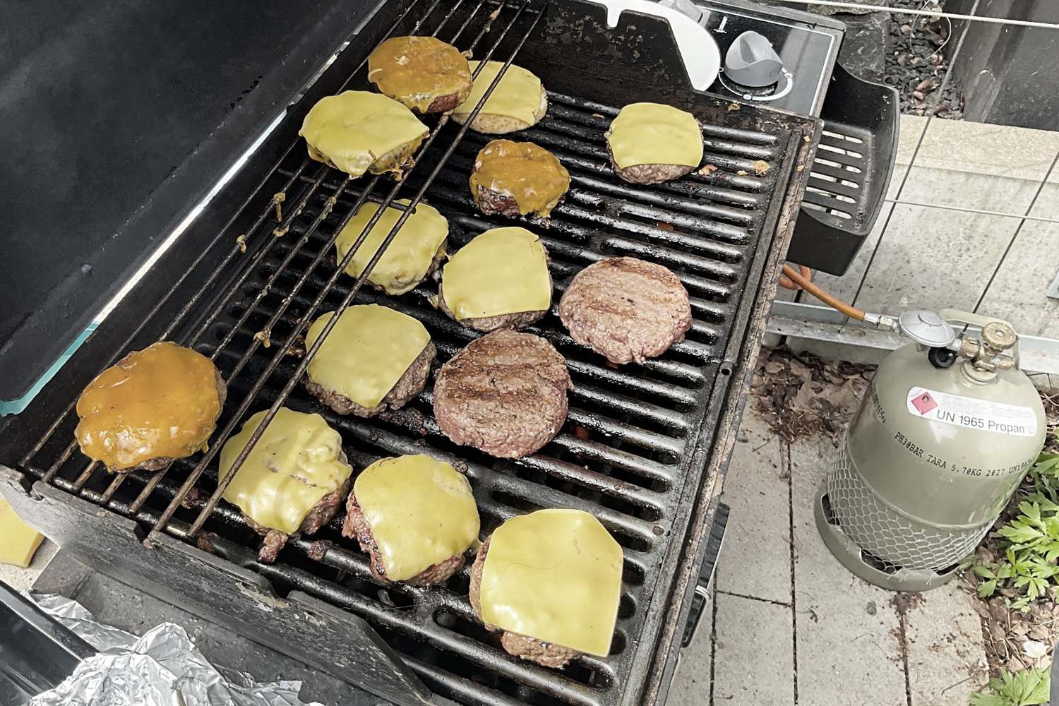 Wintergrillen im Frühling – unser Büro- Burger- Bash (3)