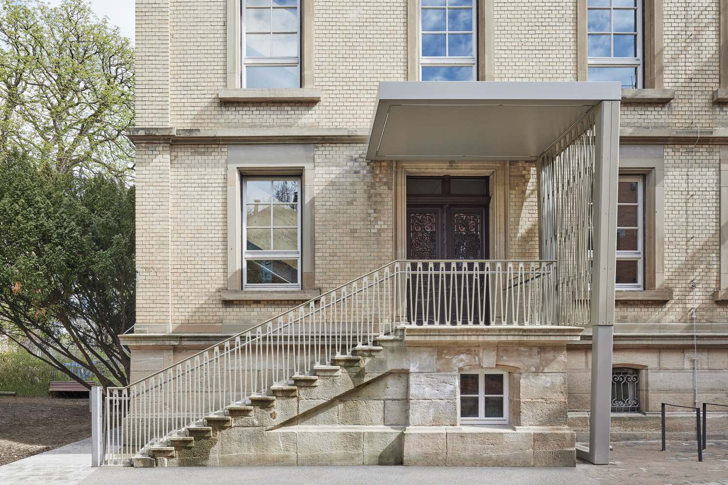 Bau der Woche - die denkmalpflegerische Sanierung des Kinderhauses Planie in Reutlingen steht heute im Focus bei german-architects.com (1)