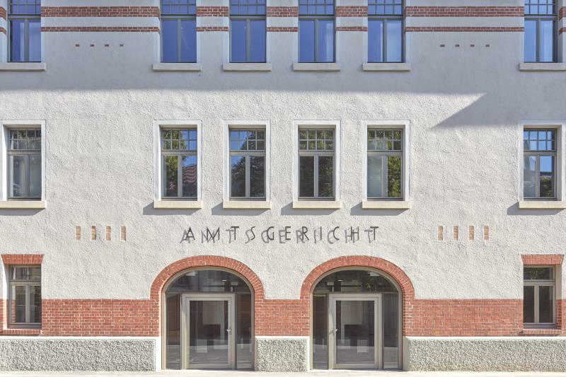 Auszeichnung »Beispielhaftes Bauen« Landkreis Tübingen 2017-2025 der Architektenkammer Baden-Württemberg für die denkmalpflegerische Sanierung und den Umbau des Amts-, Nachlass- und Betreuungsgerichts (2)