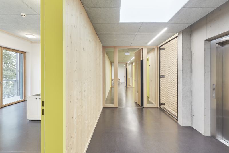 Veröffentlichung unseres Projektes Kindertagesstätte Sofie Haug auf der Fachwebsite &nbsp; ›Imformationsdienst Holz‹ (6)