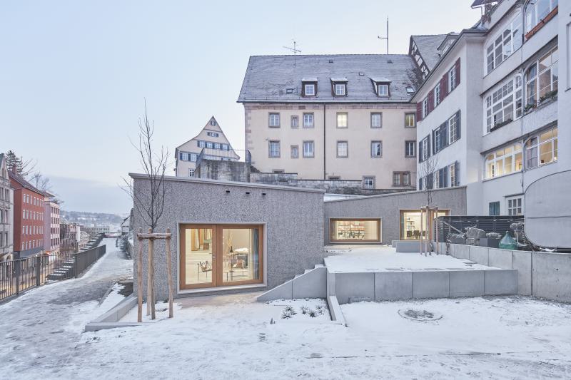 ›Eingebettet in den Schulberg - Integrierende Architektur die in der Verbindung zur Vergangenheit Gegenwart schafft‹  (2)