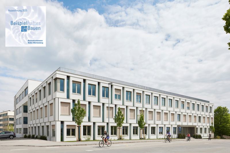 Auszeichnung »Beispielhaftes Bauen« Landkreis Tübingen 2017-2025 der Architektenkammer Baden-Württemberg für den Erweiterungsbau für Forschung, Praxen und Labore der Humangenetik (1)