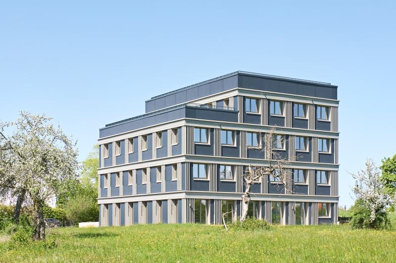 Holzmodulbau an die Universität Tübingen übergeben (9)