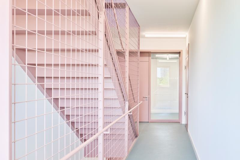 Holzmodulbau an die Universität Tübingen übergeben (5)