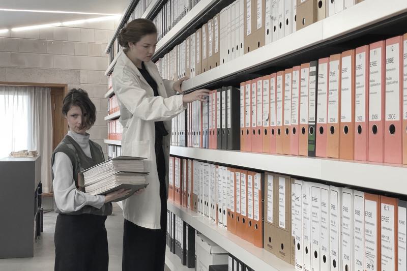 Unser Büro wird zur Bühne: Schauspieler des Tübinger Zimmertheaters verwandeln Alltagsroutine in einen Zauber (3)