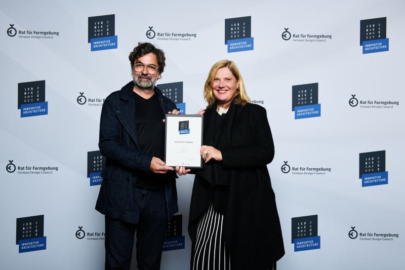 Feierliche Verleihung Iconic Award 2022 »Best of Best« und »Winner« in der BMW Welt in München (3)