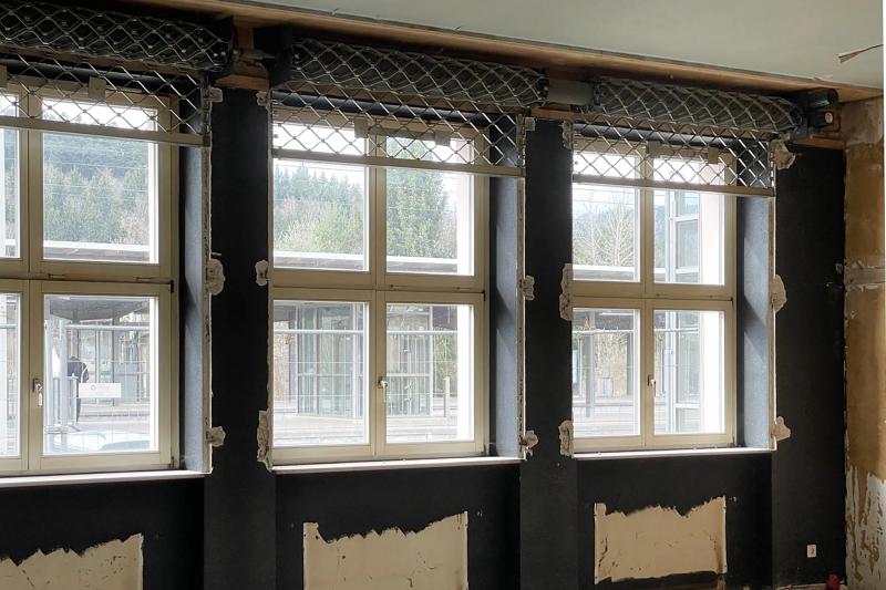 Das Projekt Sanierung vom denkmalgeschützten Stadtbahnhof Tuttlingen ist im vollen Gange.  (3)