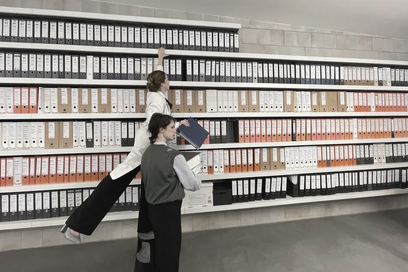Unser Büro wird zur Bühne: Schauspieler des Tübinger Zimmertheaters verwandeln Alltagsroutine in einen Zauber (1)