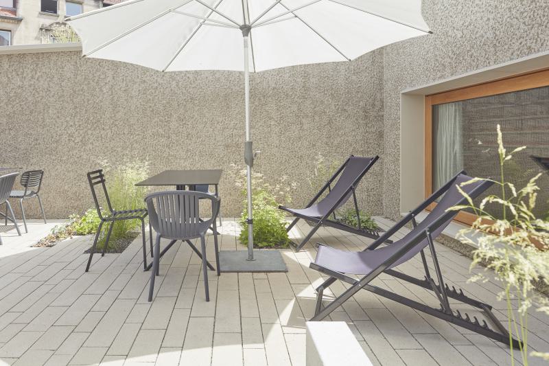 Unser Bürogarten ist fertig gestellt und lädt zum sommerlichen Aufenthalt ein (5)