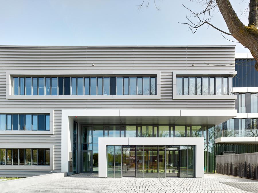 Umbau und energetische Sanierung Verwaltungsgebäude (3)