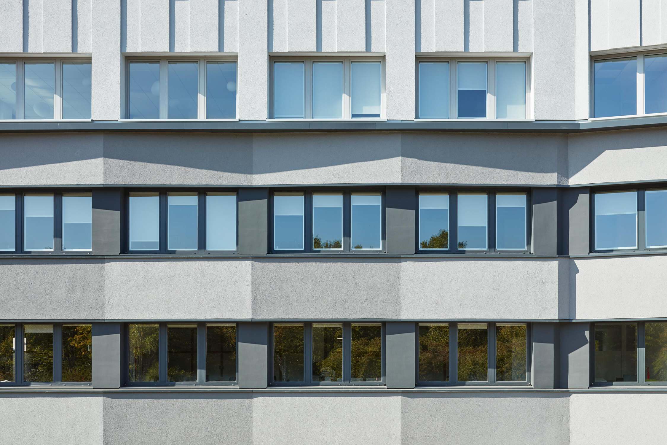 Fassadensanierung und Eingangsbaukörper Büro- und Verwaltungsgebäude (4)